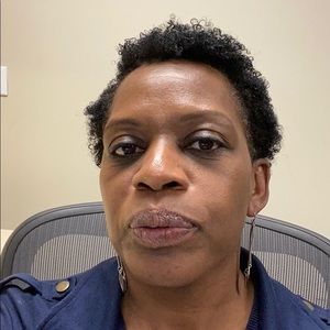 Meet your Posher, Regina